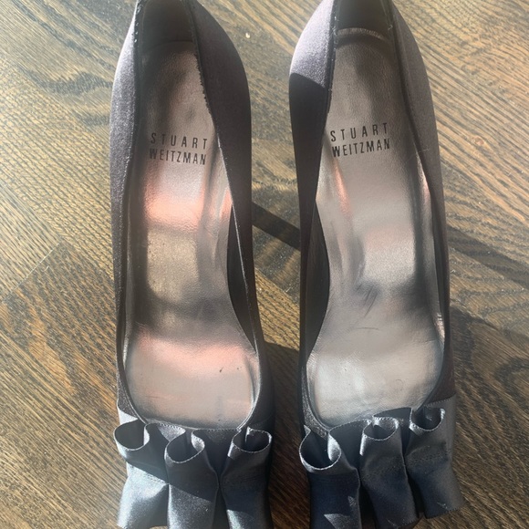 Stuart Weitzman satin heels - Picture 2 of 4